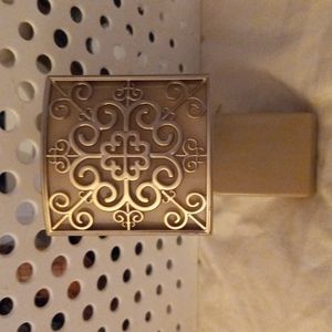 Bath and body wallflower plug-in  scroll pattern